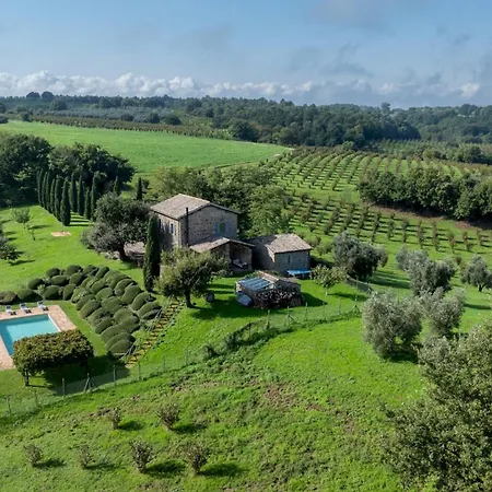 Villa Dei Rosmarini 8, Emma *