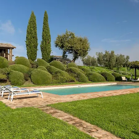 Villa Dei Rosmarini 8, Emma Orvieto