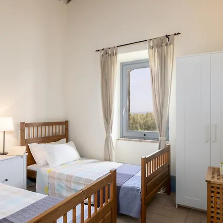 Dei Rosmarini 8, Emma